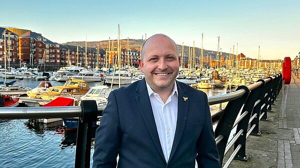 Cllr Sam Bennett